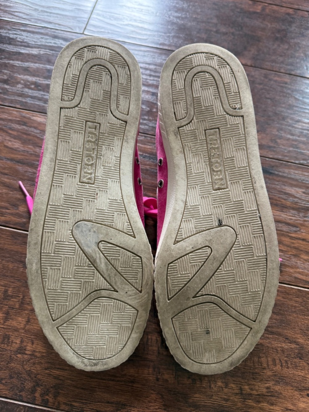 Tretorn Camden 3 Pink White Suede Sneakers Women's Size 7 - Picture 15 of 15